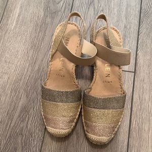 Anne Klein iFlex wedges (NWT)